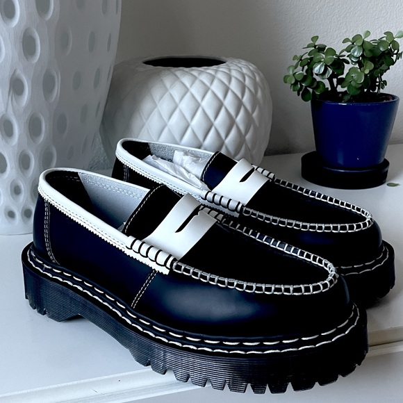 DR. MARTENS PENTON LEATHER CONTRAST LOAFER